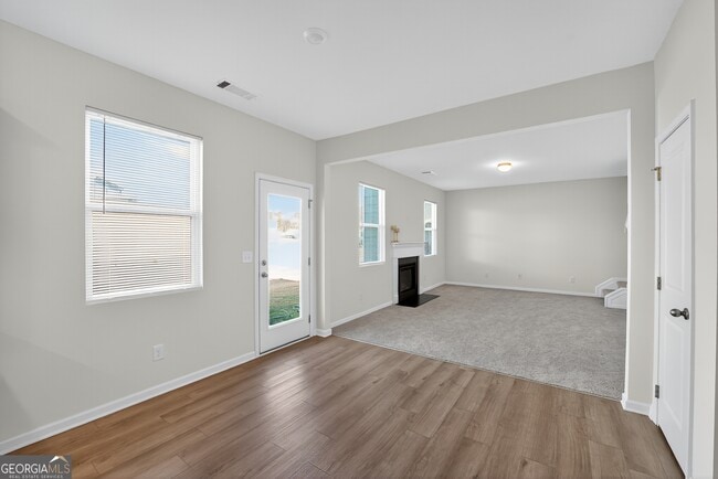 Building Photo - 233 Bloomfield Cir