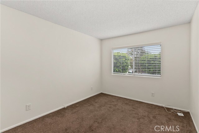 Building Photo - 66 Christamon S