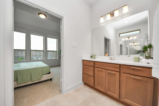 Building Photo - 27210 Butterfly Mint Ln