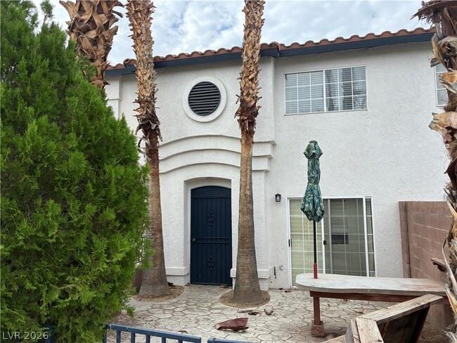 Building Photo - 5028 Starfinder Ave