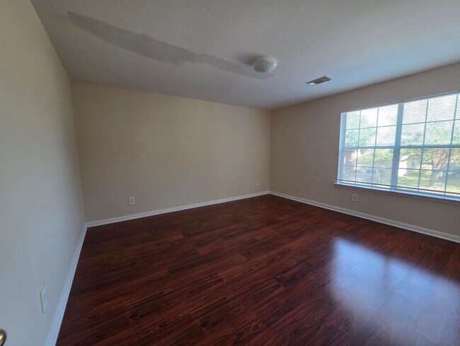 Building Photo - 15127 Blue Creek Ranch Dr