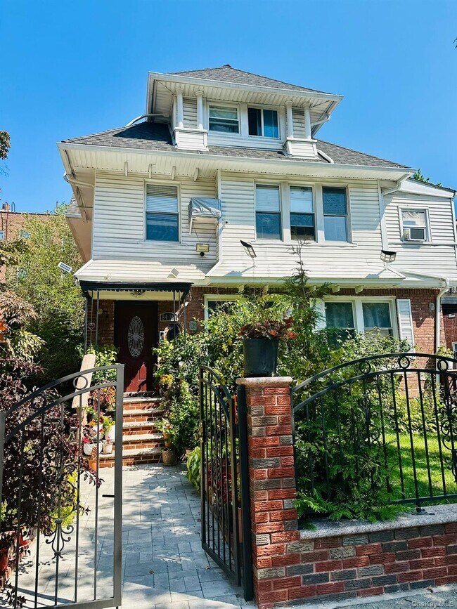 Building Photo - 84-39 Lefferts Blvd