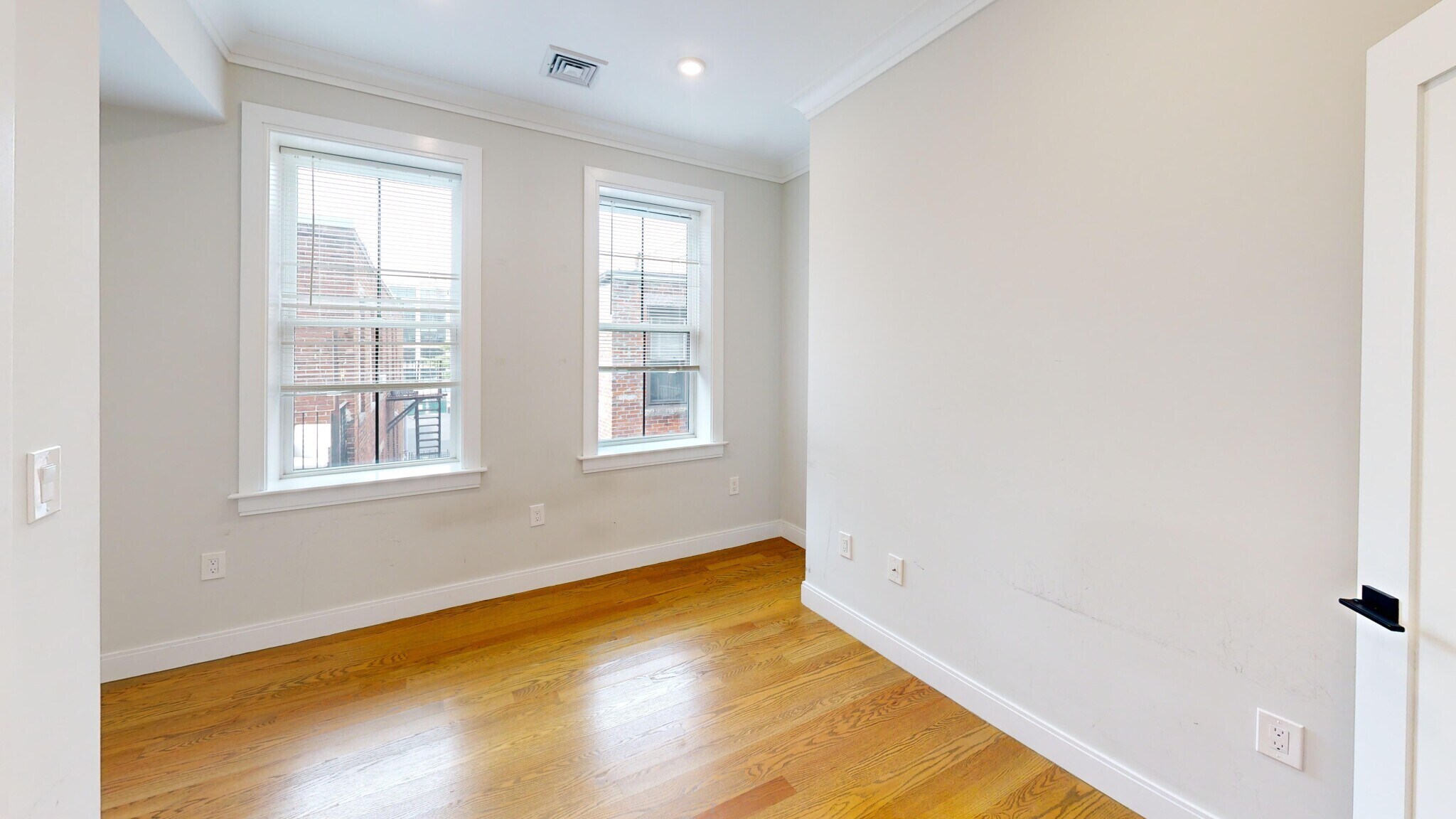Building Photo - 202 Porter St