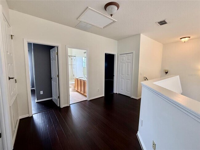Building Photo - 4495 Harts Cove Way