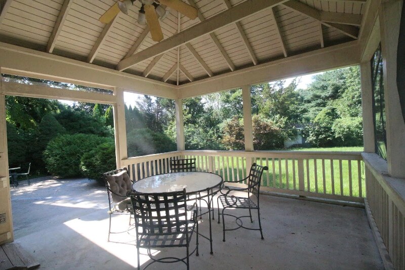 Building Photo - 17 Beauvoir Ct