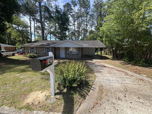 Primary Photo - 2425 Amsterdam Dr