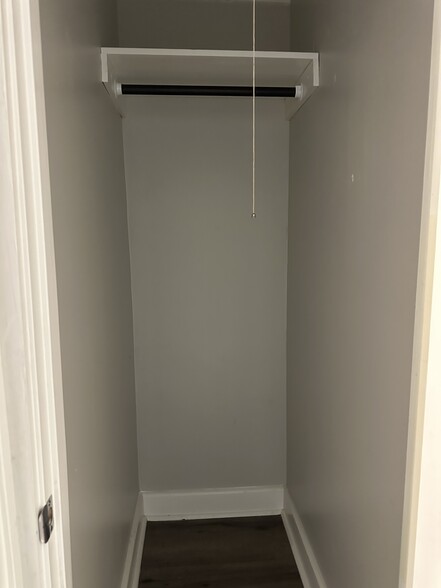 Building Photo - 615 Cassville Rd SE