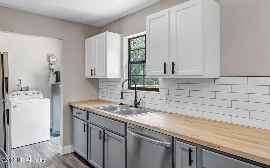 Building Photo - 1131 Butler Ave