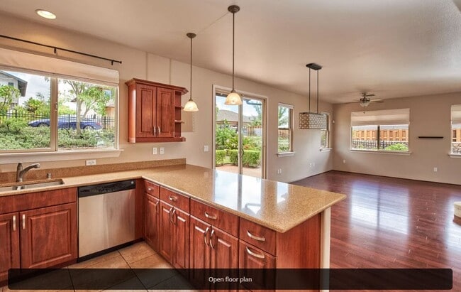 Building Photo - 3 bedroom, 2.5 Bath in Kahiwelo in Makakilo