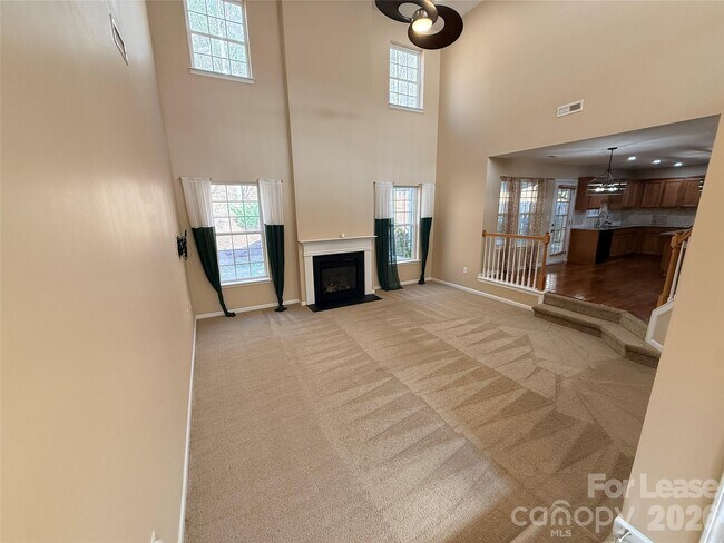 Building Photo - 5219 Sunriver Rd