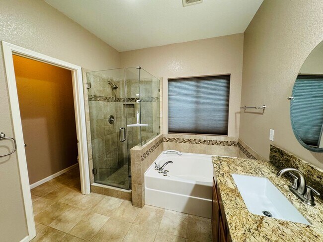 Building Photo - 9577 Fetlock Way