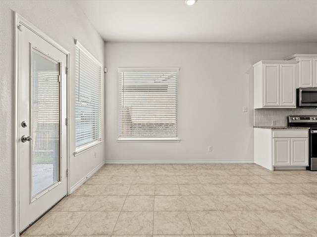 Building Photo - 149 Red Hickory Dr