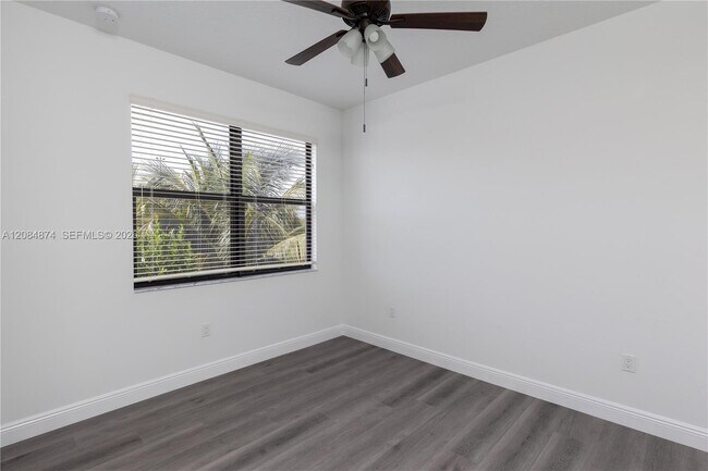 Building Photo - 20981 NW 1st Ct