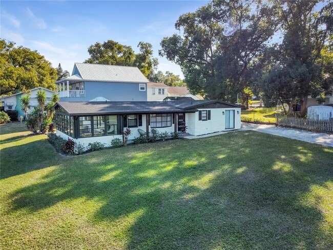 Building Photo - 63 Lake Hunter Dr