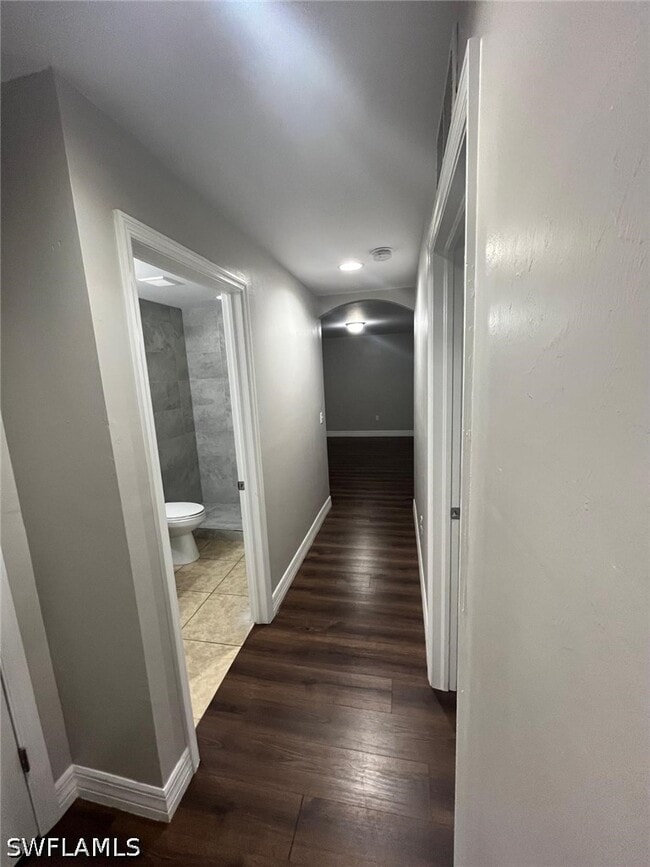 Building Photo - 742 Center Lake St