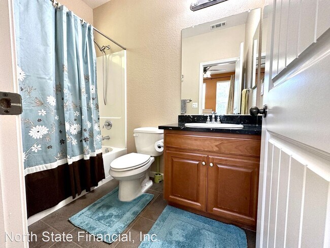 Building Photo - 5 br, 3.5 bath House - 1922 Cedar Falls Ave