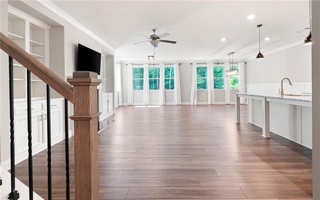 Building Photo - 5745 Pickens Garden Ln