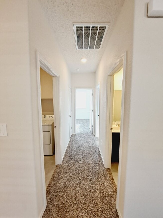 Building Photo - Energy Efficient Home!