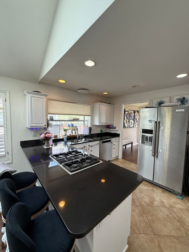Building Photo - Live at Steamboat Landing – Luxury Riverfr...