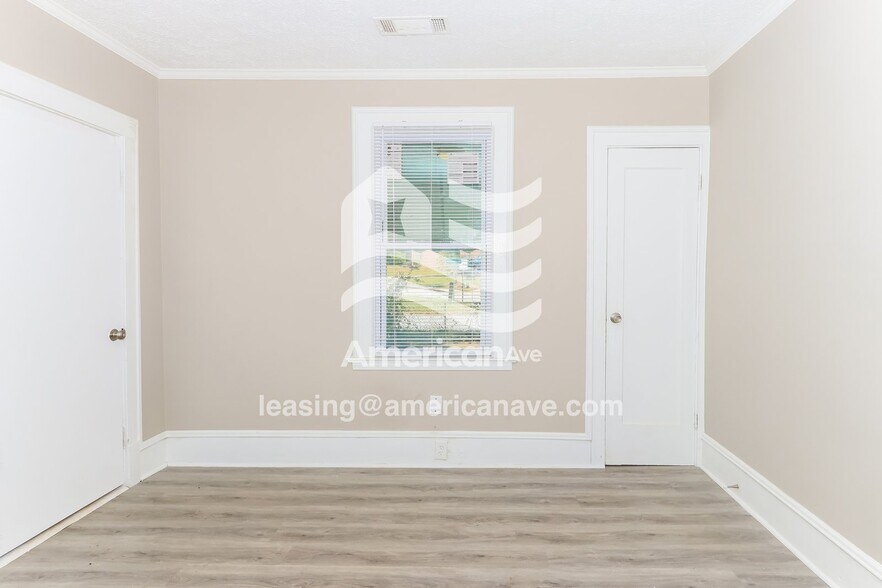 Building Photo - 1385 Patterson St