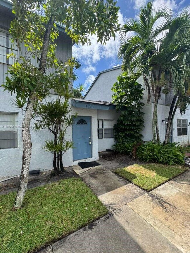 Primary Photo - 7205 W Sunrise Blvd