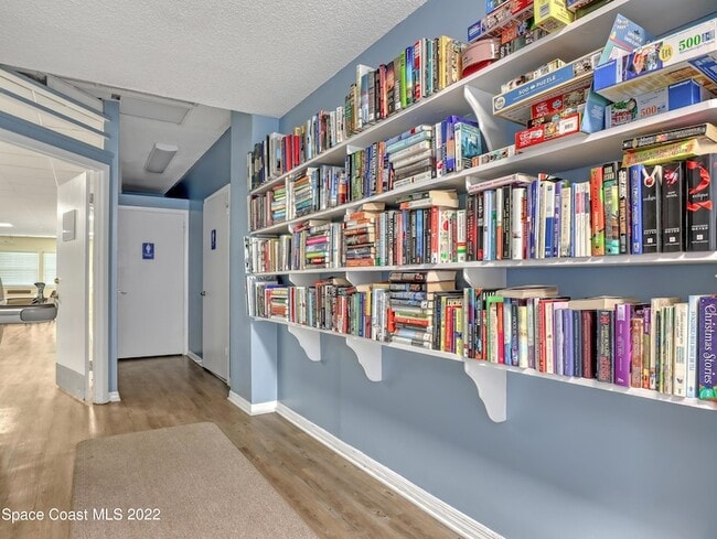 Building Photo - 1860 N Atlantic Ave