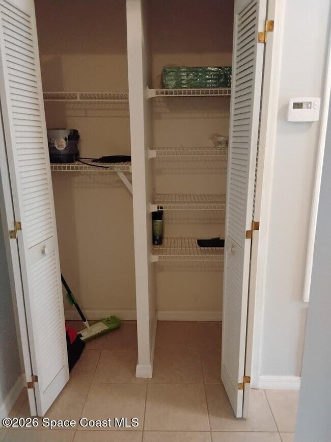 Building Photo - 130 Summer Pl