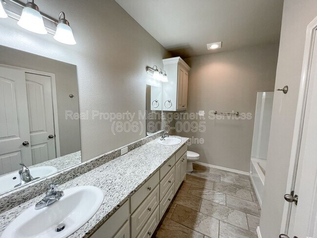 Building Photo - 11207 Akron Ave