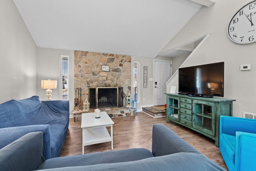 Primary Photo - 505 Plantation Dr