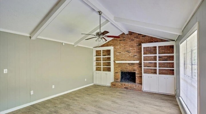 Building Photo - 2128 Thousand Oaks Dr