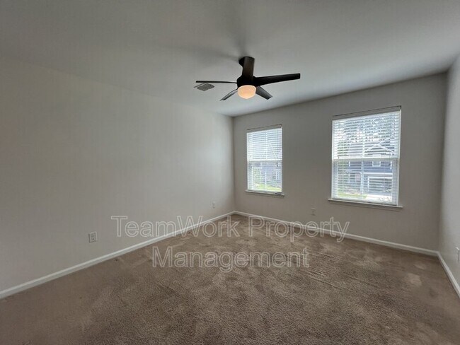 Building Photo - 162 Basket Grass Ln