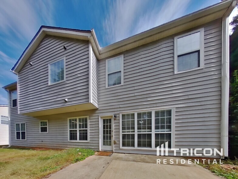 Building Photo - 1813 Beckley Pl