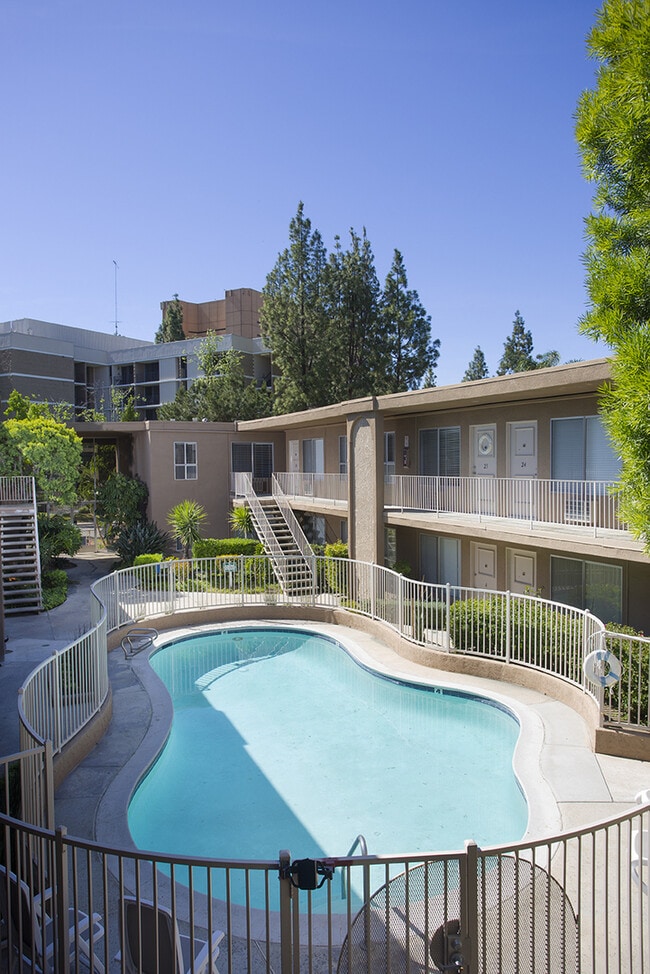 Interior Photo - Trade Winds Apartments
