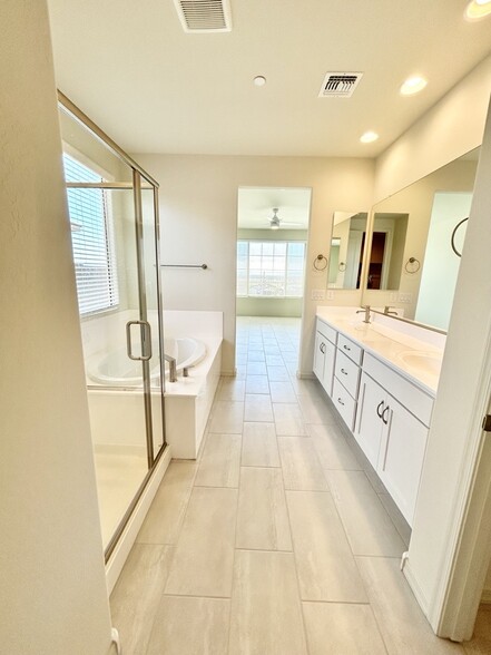 Building Photo - 13531 W Calle de Baca