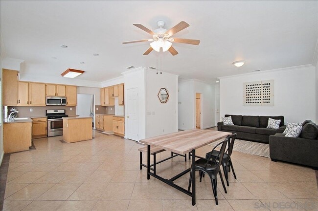 Building Photo - 39513 St Honore Dr