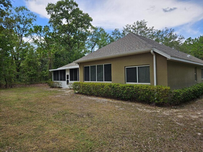 Building Photo - 5 Asparagus Ct