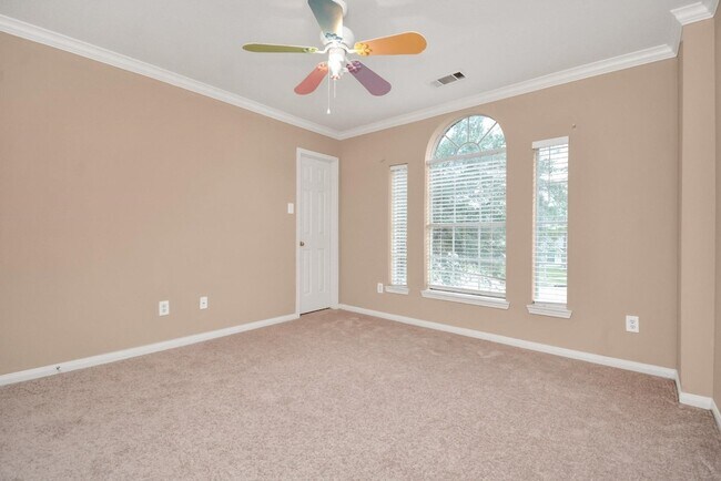 Building Photo - 174 Shiloh Dr