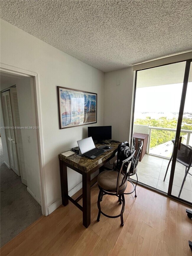 Building Photo - 13499 Biscayne Blvd