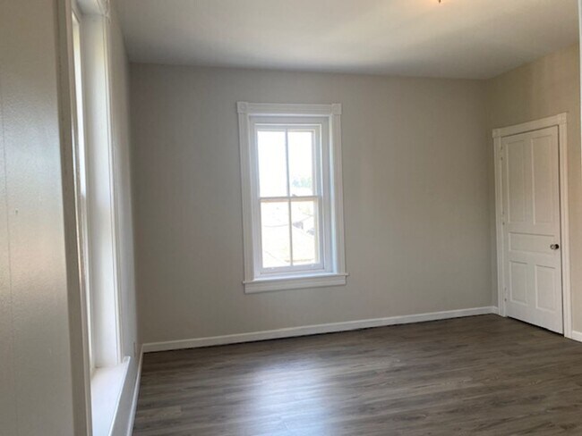 Building Photo - Chelsea Avenue Court