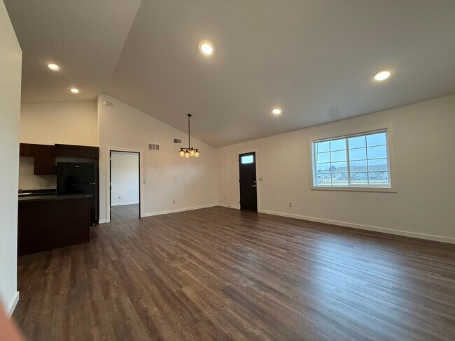 Building Photo - 5513 164th St