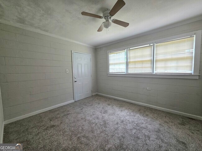 Building Photo - 3588 Morgan Dr