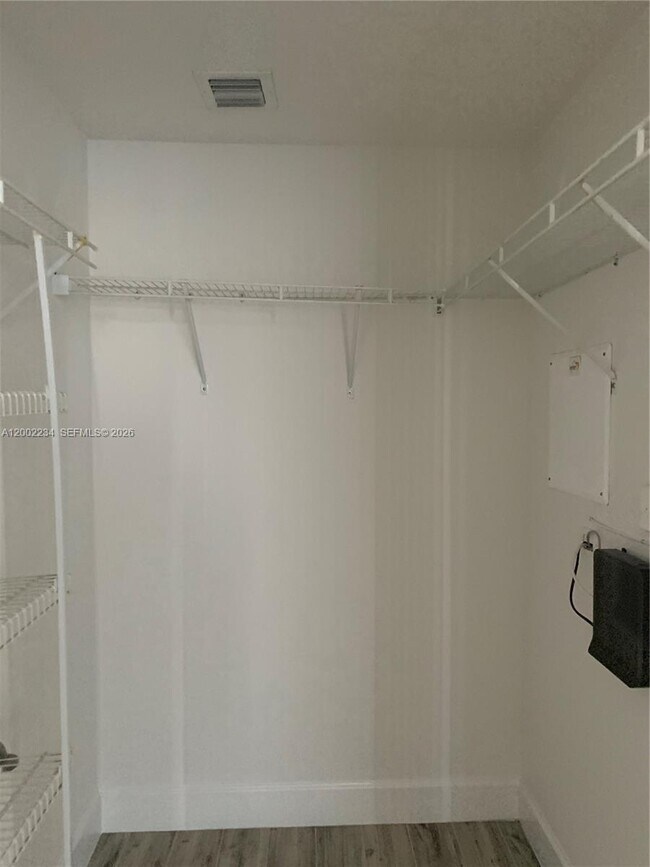 Building Photo - 1830 Radius Dr