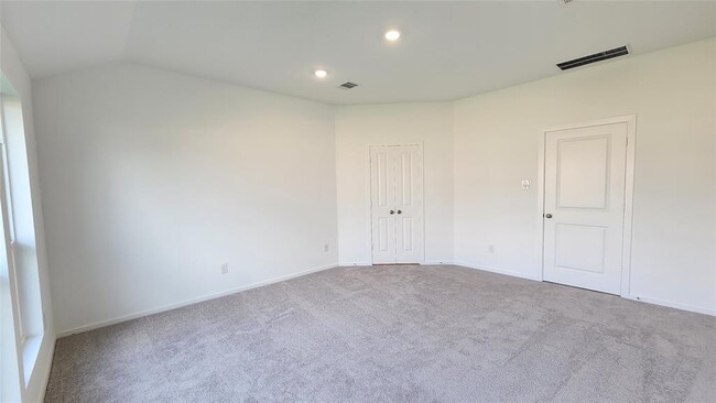 Building Photo - 6426 Seafoam Lake Dr
