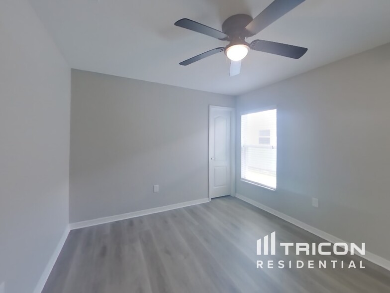 Building Photo - 6046 Eagle Pointe Dr