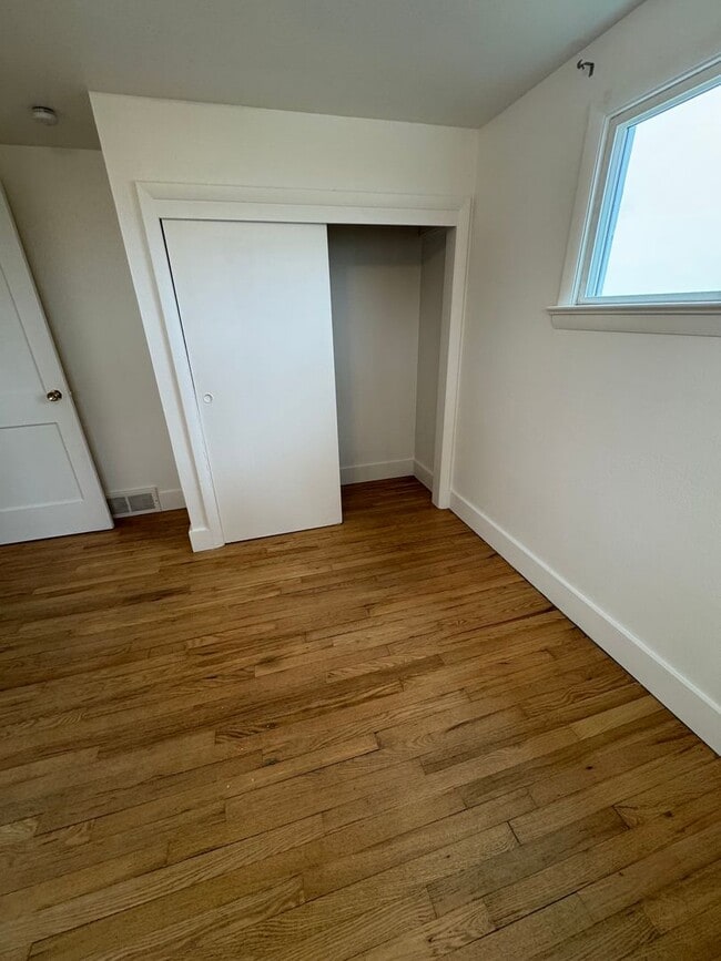 Building Photo - **RENTAL AVAILABLE**  Beautiful 2 Bedroom Country Home Avail 5/1