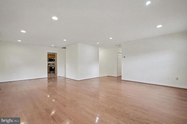 Building Photo - 2504 Korvale Ln