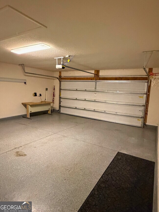 Building Photo - 227 Brooklet Cir