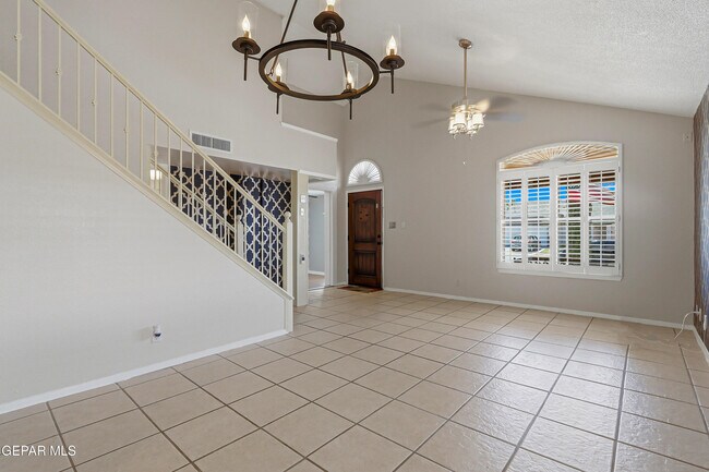 Building Photo - 12119 Tower Hill Dr