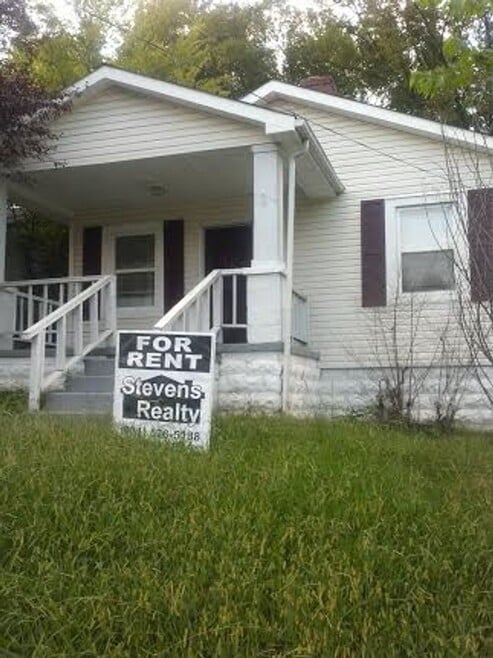 Building Photo - 2453 Cecil Ave