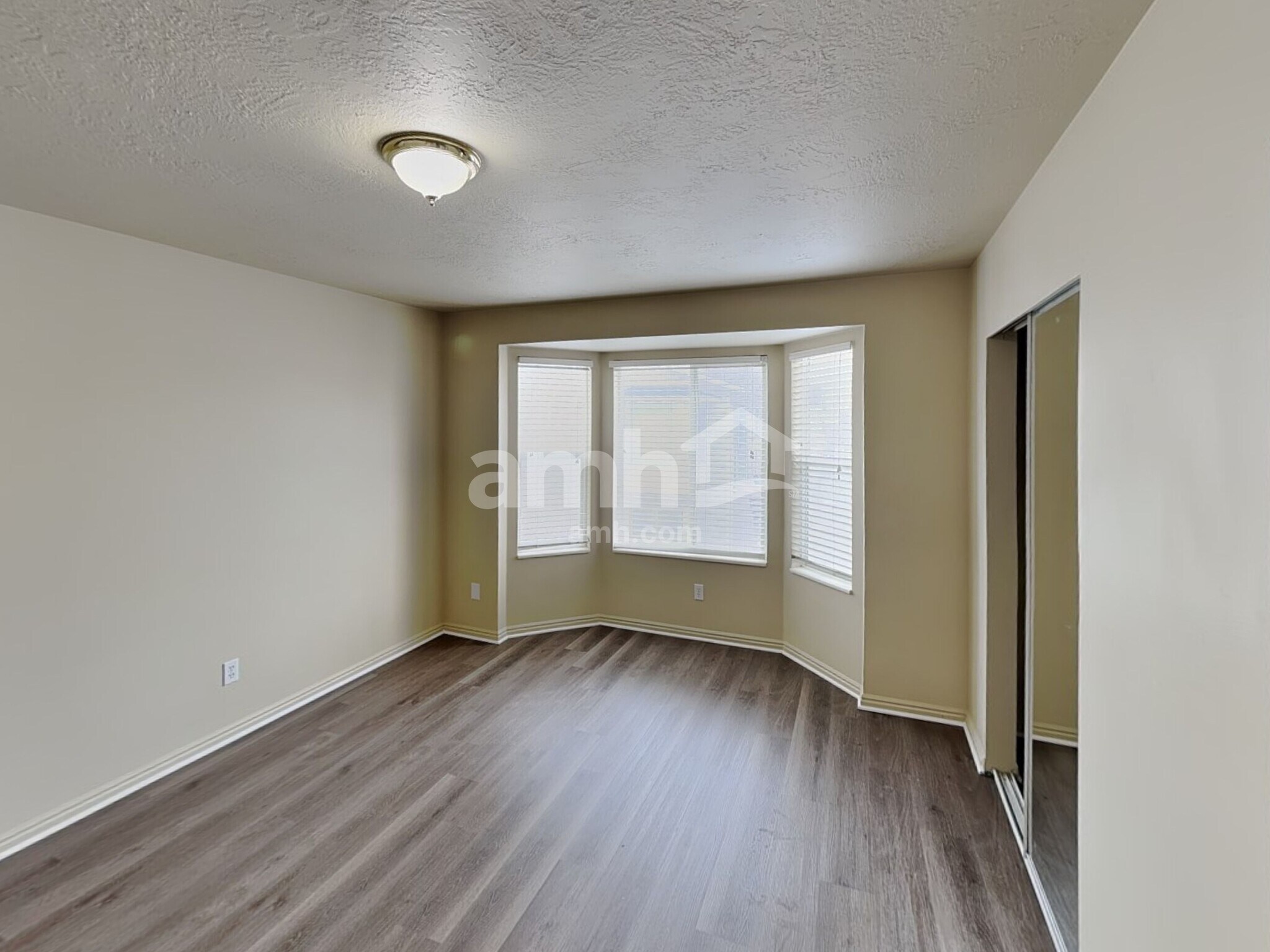 Building Photo - 1126 N 2570 W